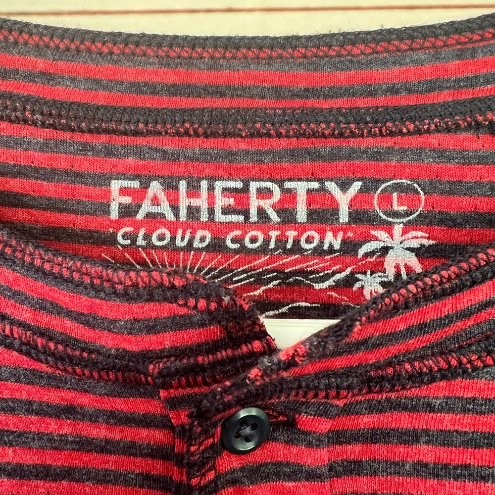 - Faherty men’s size large cloud collection blue+red stripped Henley. - Picture 3 of 6